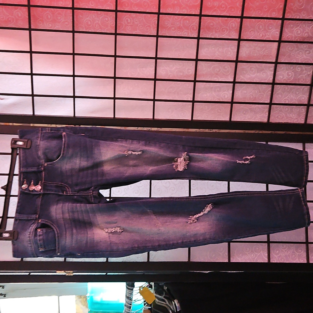 Savage Distressed Jeans Junior 7